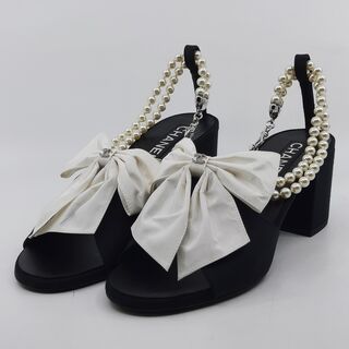 Paar hakken, maat 39, Chanel, D G45813