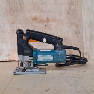 2x Decoupeerzaag Makita