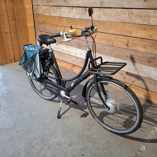 Elektrische damesfiets, Azor, Zwart