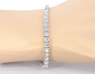 Witgouden tennisarmband met briljant geslepen diamanten
