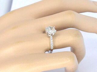 Witgouden 18 carat ring met een grote natuurlijke briljant geslepen di