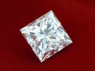 Diamant – 0.72 carat natuurlijke diamant (gecertificeerd)