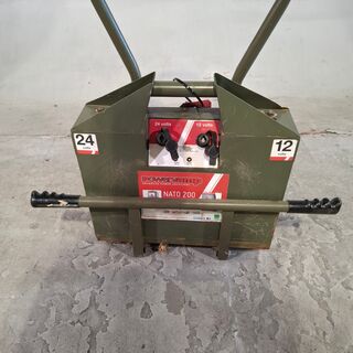 Starthulp op transportwagen, Powervamp, Nato200