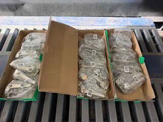 Ca. 30x Raamsluiting met slot AXA