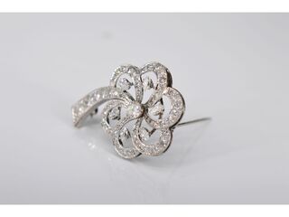 Antieke broche met diamanten