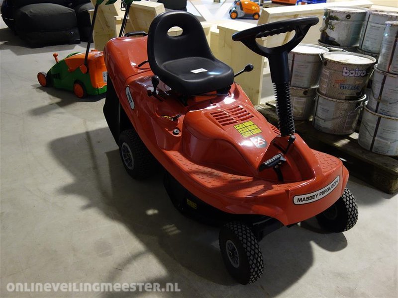 massey ferguson 2107 ride on mower