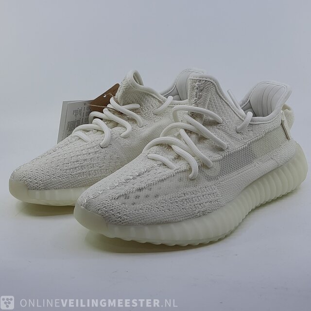 Yeezy on sale size 38