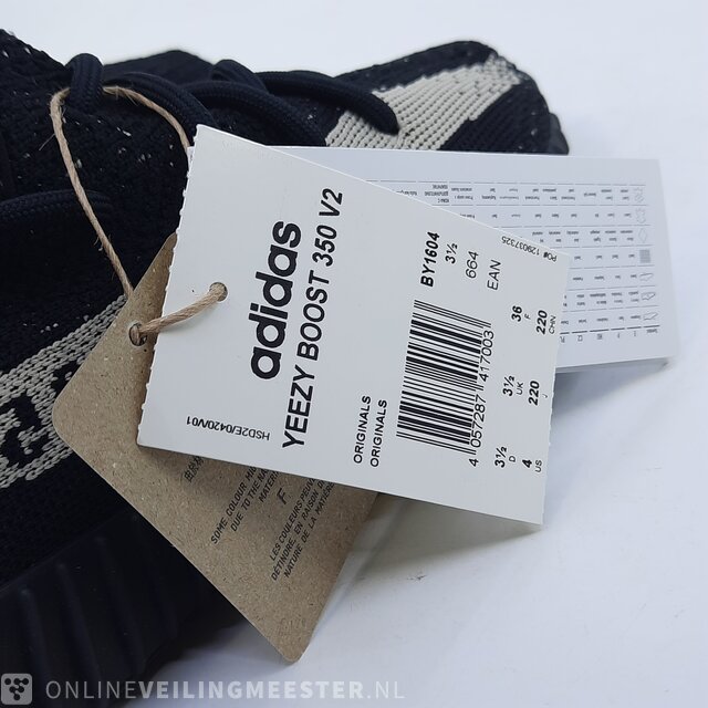 Yeezy static hot sale box label