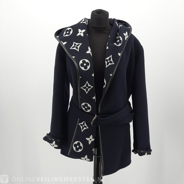 Jacket size 36 Louis Vuitton Short Hooded Wrap Coat Onlineauctionmaster