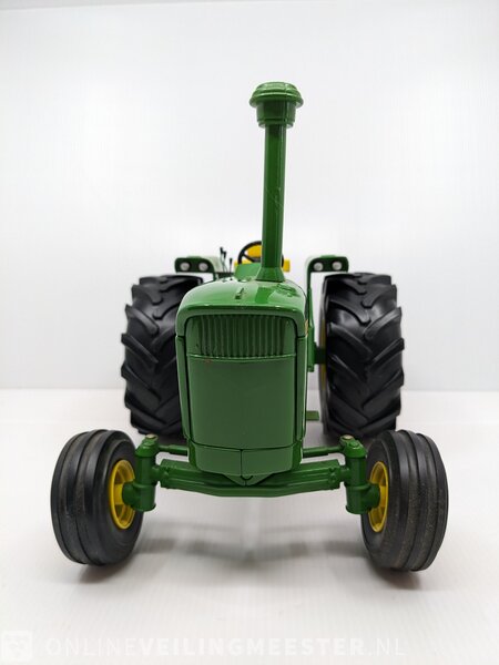 Scale model Ertl John Deere 6030 schaal 1 16 built in 2004 Onlineauctionmaster