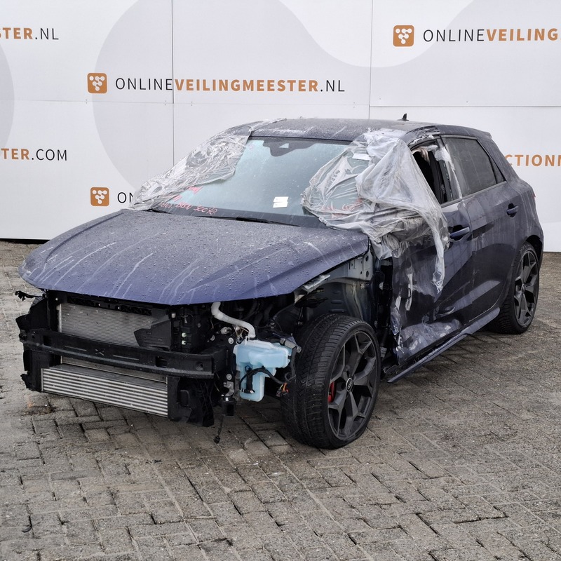 Schade auto, Audi, A1