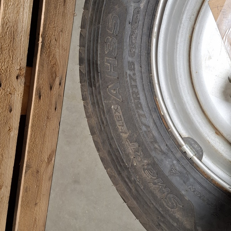 2x Band met velg (t.b.v. Schmidt veegmachine), 215/75R 17.5 – foto 9 – kavel bij Onlineveilingmeester, Heerenveen
