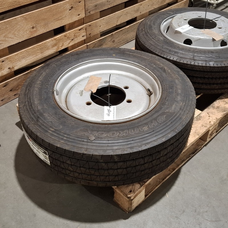 2x Band met velg (t.b.v. Schmidt veegmachine), 215/75R 17.5 – foto 6 – kavel bij Onlineveilingmeester, Heerenveen