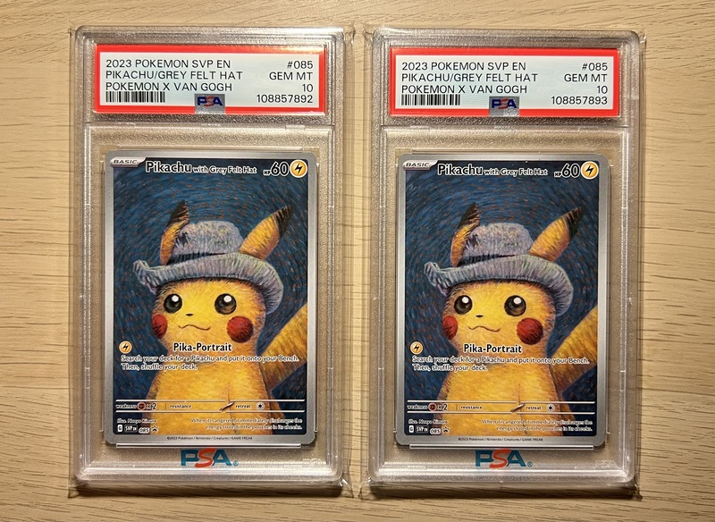 2x Pikachu with grey Felt Hat 085 van Gogh PSA 10 - Pokémon