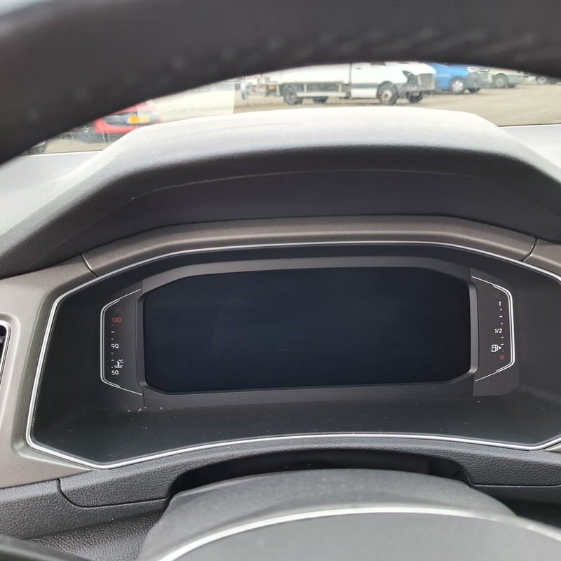 Personenauto, Volkswagen, T-Roc – foto 9 – kavel bij Domeinen Roerende Zaken, Soesterberg