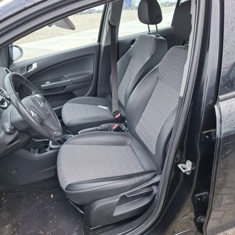 Personenauto, Opel, Corsa, 1.3 CDTi EcoFlex S/S Cosmo, 2011 – foto 8 – kavel bij Domeinen Roerende Zaken, Soesterberg