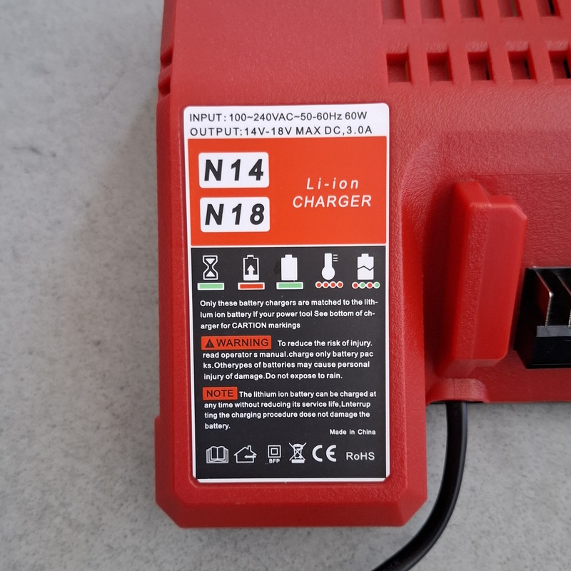 2x Accu lader | 14-18V 3.0A – foto 3 – kavel bij Onlineveilingmeester, Raalte