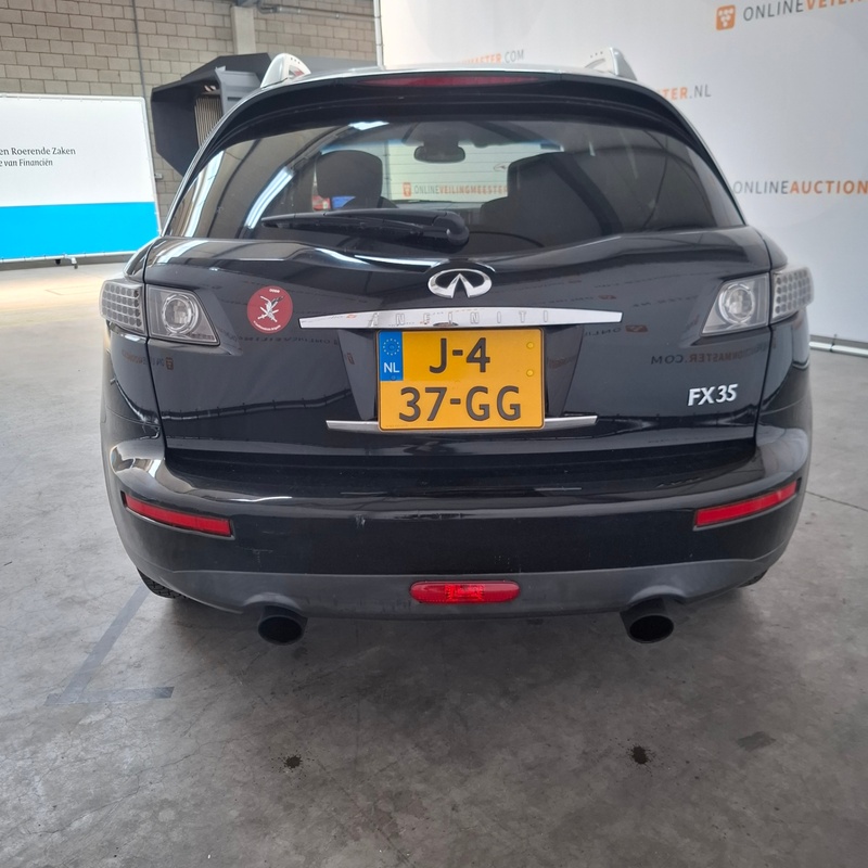 Personenauto, Infiniti, FX, 35, 2005 – foto 6 – kavel bij Domeinen Roerende Zaken, Soesterberg