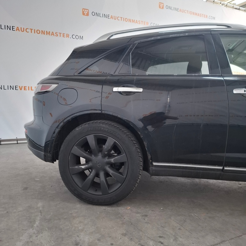 Personenauto, Infiniti, FX, 35, 2005 – foto 5 – kavel bij Domeinen Roerende Zaken, Soesterberg