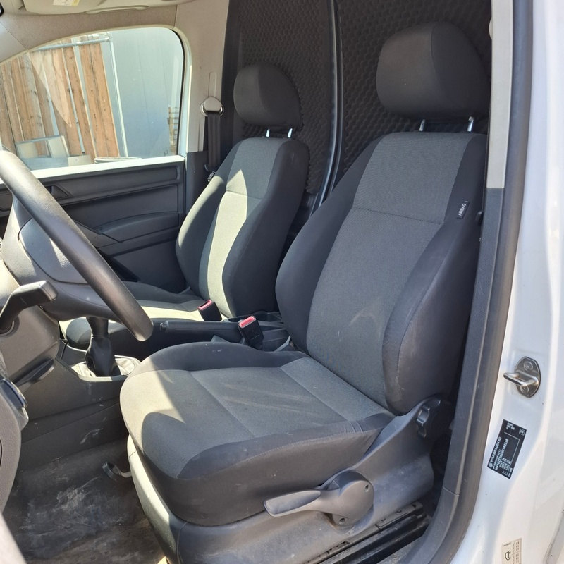 Bedrijfsauto, Volkswagen, Caddy 2.0 TDI BMT Trendline, 2.0 TDI L1H1 BMT Trendline, 2017 – foto 10 – kavel bij Onlineveilingmeester, Heerenveen