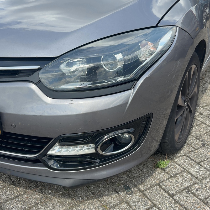 Personenauto, Renault, Mégane, 1.2 TCe Bose, 2015 – foto 4 – kavel bij Domeinen Roerende Zaken, Soesterberg