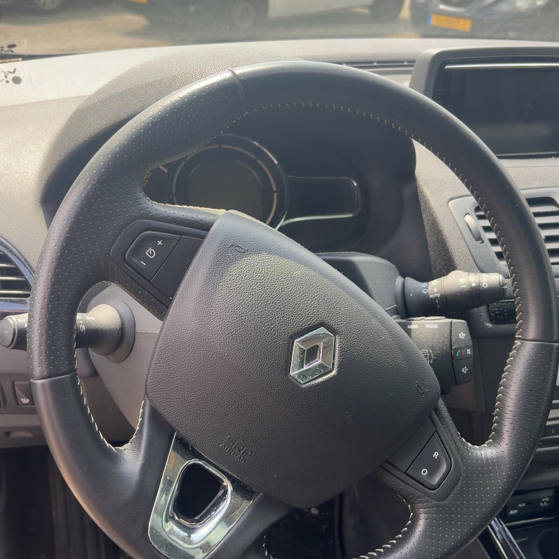 Personenauto, Renault, Mégane, 1.2 TCe Bose, 2015 – foto 7 – kavel bij Domeinen Roerende Zaken, Soesterberg