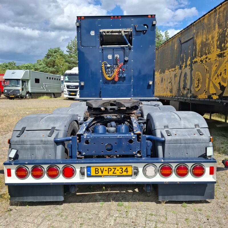 Vrachtwagen, MAN, TGX 41.680 8x4/4, 2009 – foto 5 – kavel bij Domeinen Roerende Zaken, Soesterberg