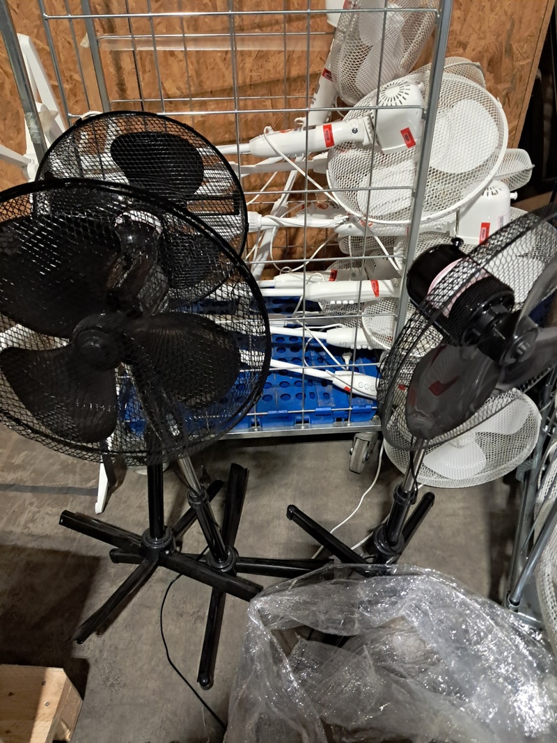 Ca. 31x Staande ventilator, O.a. Strijbosch – foto 8 – kavel bij Domeinen Roerende Zaken, Groningen