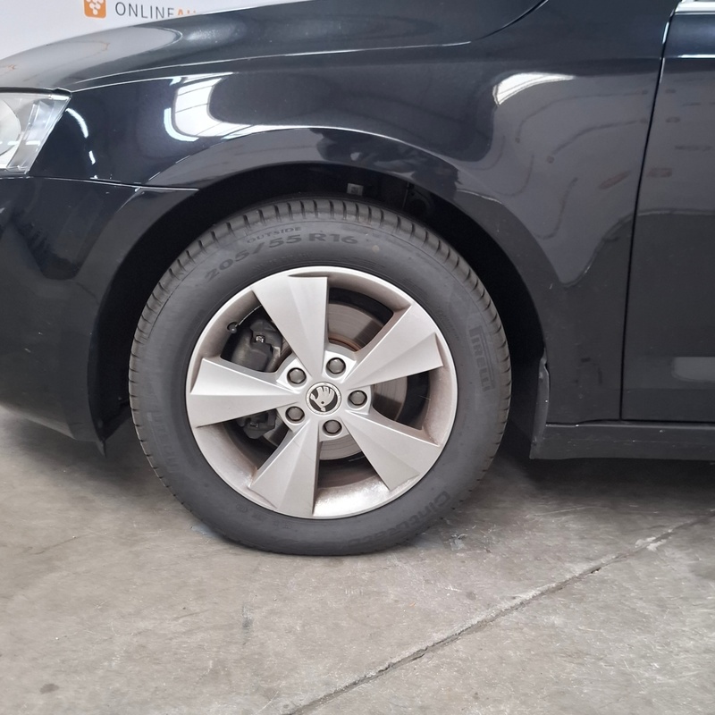 Personenauto, Skoda, Octavia Combi 2.0 TDI Greentec, 2015 – foto 10 – kavel bij Domeinen Roerende Zaken, Soesterberg