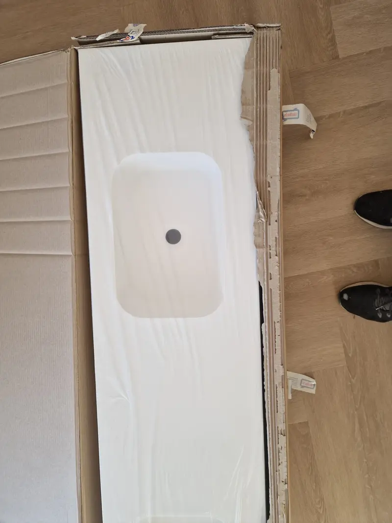 2x Wastafelblad, Zenon, Solid Surface NIZA45 SO G.WHT, Wit, 2025 – foto 3 – kavel bij Onlineveilingmeester, Heerenveen