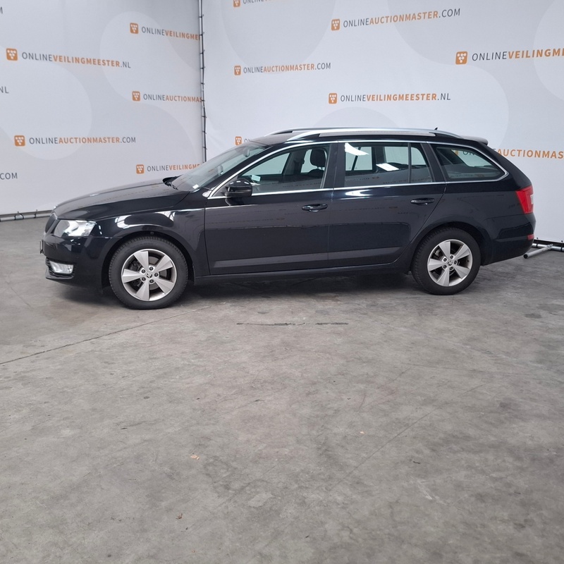 Personenauto, Skoda, Octavia Combi 2.0 TDI Greentec, 2015 – foto 7 – kavel bij Domeinen Roerende Zaken, Soesterberg