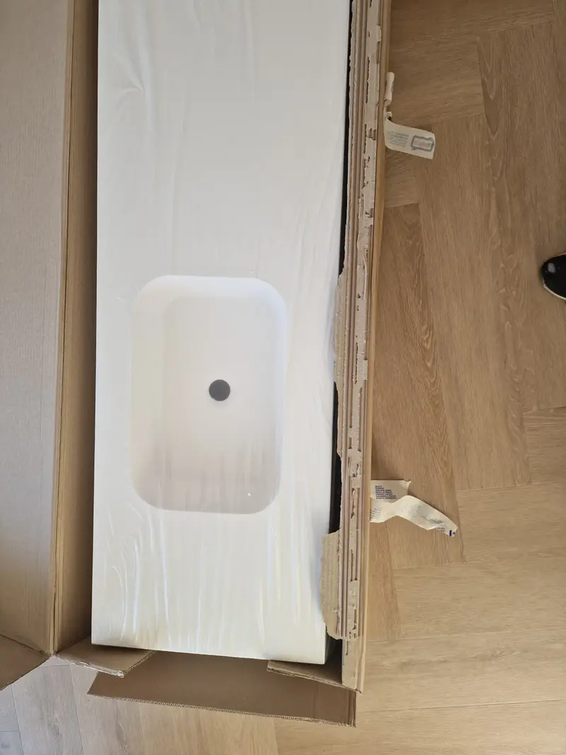 2x Wastafelblad, Zenon, Solid Surface NIZA45 SO G.WHT, Wit, 2025 – foto 2 – kavel bij Onlineveilingmeester, Heerenveen