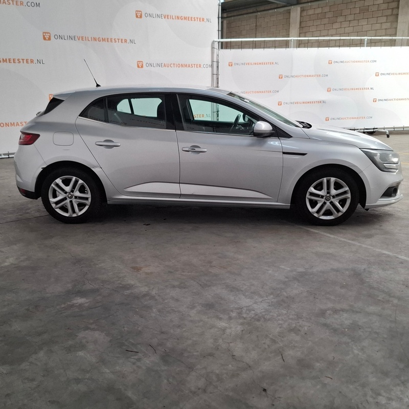 Personenauto, Renault, Megane – foto 3 – kavel bij Domeinen Roerende Zaken, Soesterberg