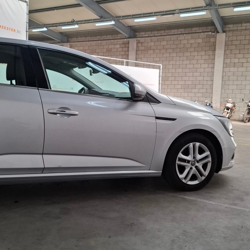 Personenauto, Renault, Megane – foto 4 – kavel bij Domeinen Roerende Zaken, Soesterberg