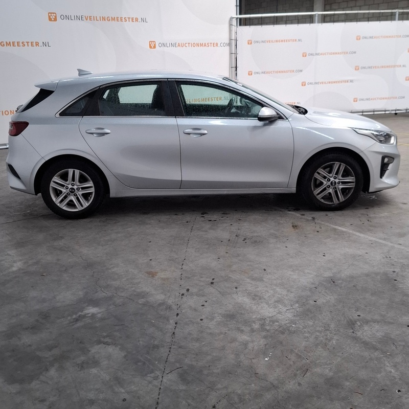 Personenauto, Kia, Ceed, 2019 – foto 3 – kavel bij Domeinen Roerende Zaken, Soesterberg