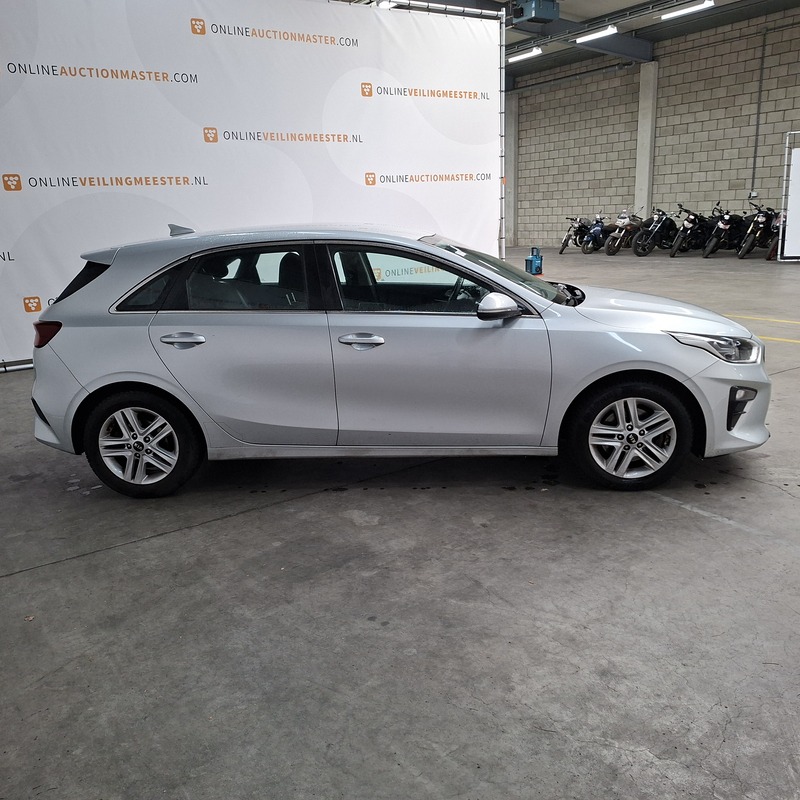 Personenauto, Kia, Ceed, 2018 – foto 9 – kavel bij Domeinen Roerende Zaken, Soesterberg
