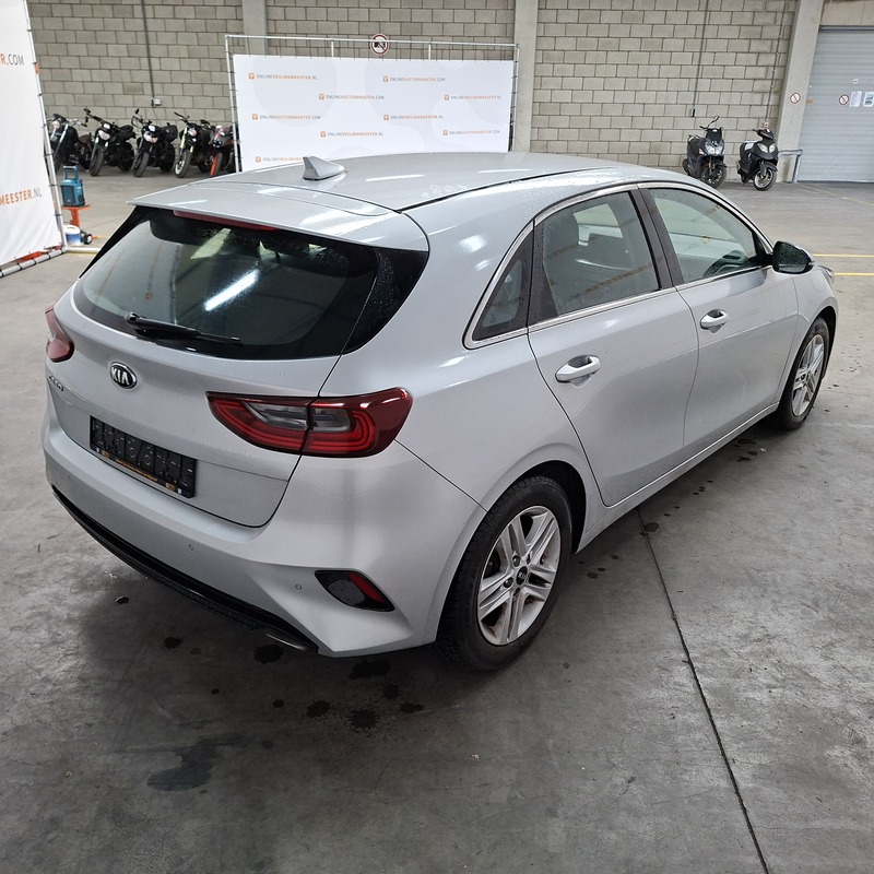 Personenauto, Kia, Ceed, 2018 – foto 10 – kavel bij Domeinen Roerende Zaken, Soesterberg