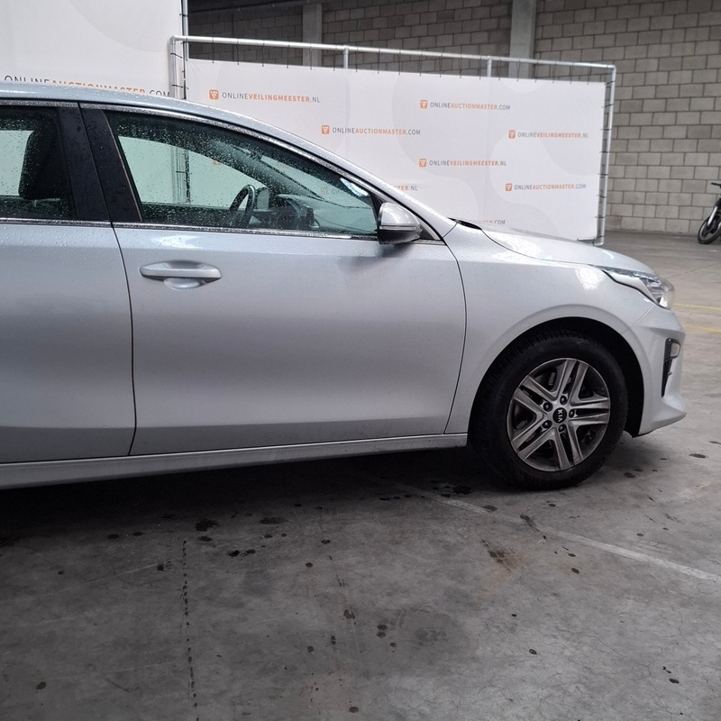 Personenauto, Kia, Ceed, 2019 – foto 4 – kavel bij Domeinen Roerende Zaken, Soesterberg