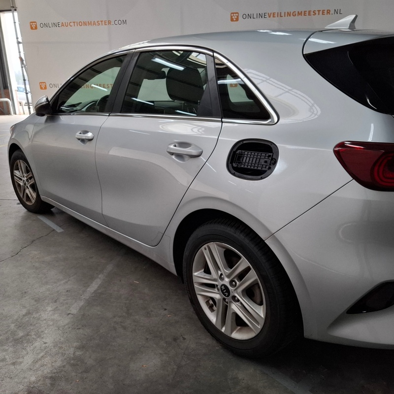 Personenauto, Kia, Ceed, 2019 – foto 10 – kavel bij Domeinen Roerende Zaken, Soesterberg