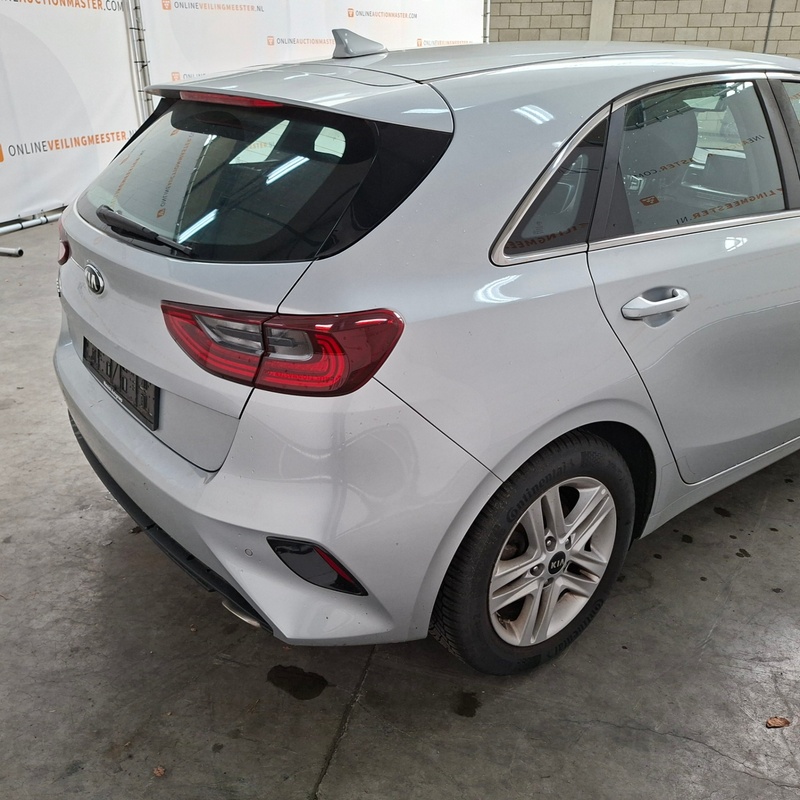 Personenauto, Kia, Ceed, 2019 – foto 9 – kavel bij Domeinen Roerende Zaken, Soesterberg