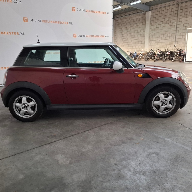 Personenauto, Mini, MINI COOPER, 1.6 Cooper Pepper, 2007 – foto 4 – kavel bij Domeinen Roerende Zaken, Soesterberg