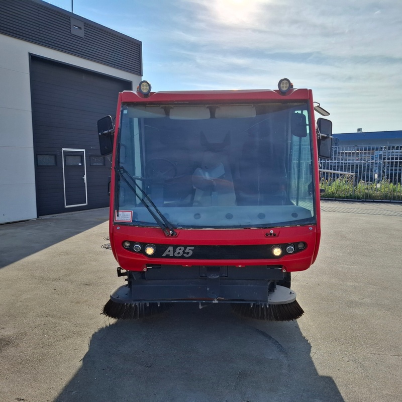 Veegmachine, Tennant, A85, 2011 – foto 3 – kavel bij Onlineveilingmeester, Heerenveen