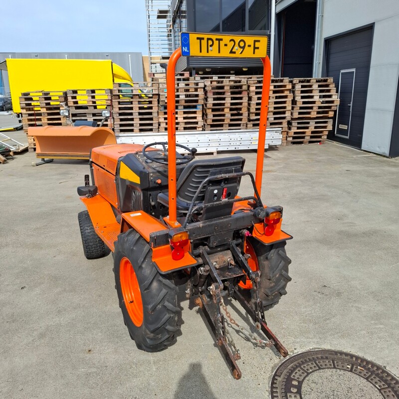 Tractor, Agria, 4900, Oranje, 1965 – foto 6 – kavel bij Onlineveilingmeester, Heerenveen