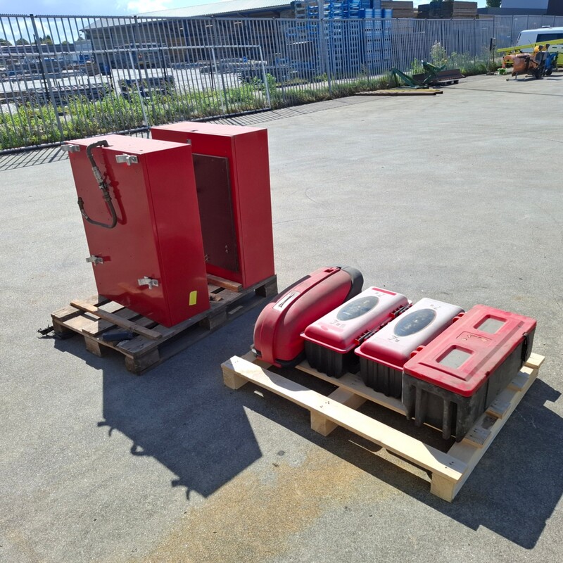 2x BHV kast en 4x brandblusser box – foto 4 – kavel bij Onlineveilingmeester, Heerenveen