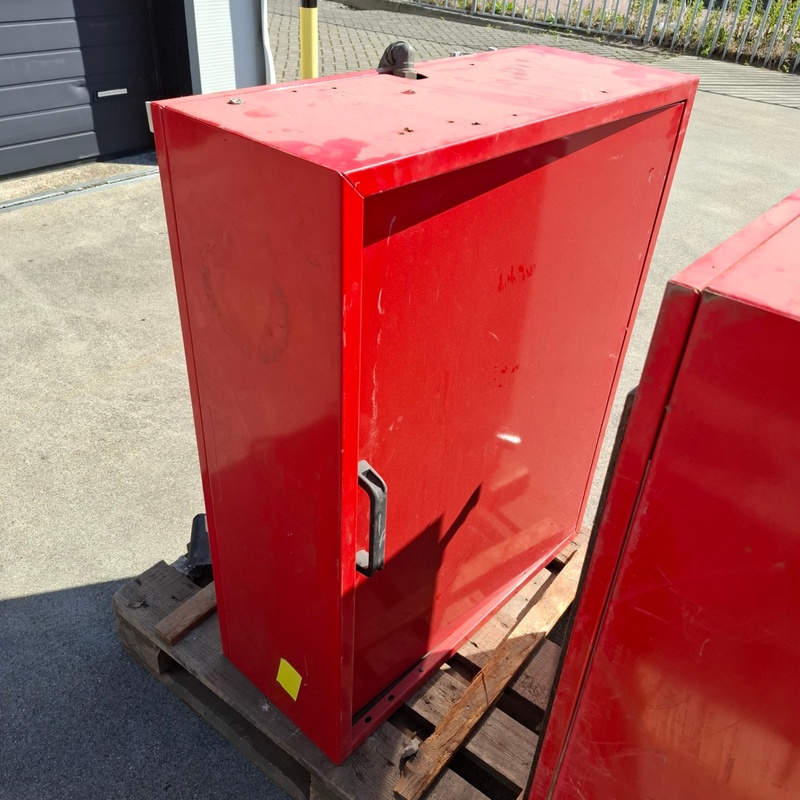 2x BHV kast en 4x brandblusser box – foto 9 – kavel bij Onlineveilingmeester, Heerenveen