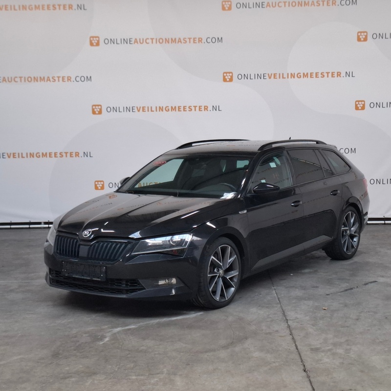 Personenauto, Skoda, Superb 2.0 DSG 200kw 4x4, 2019 – kavel bij Domeinen Roerende Zaken, Soesterberg