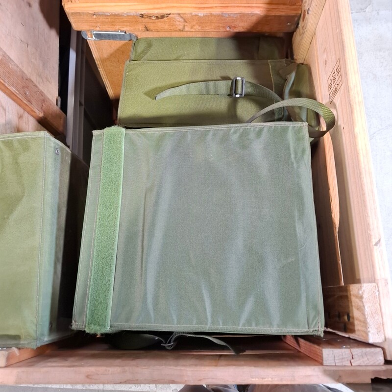 Diverse transportkisten en tasjes – foto 7 – kavel bij Domeinen Roerende Zaken, Groningen