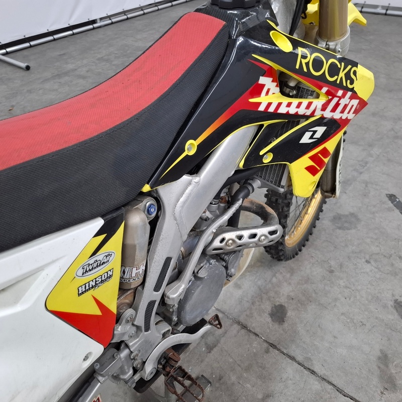 Crossmotor, Suzuki, RM Z250, 2021 – foto 8 – kavel bij Domeinen Roerende Zaken, Soesterberg