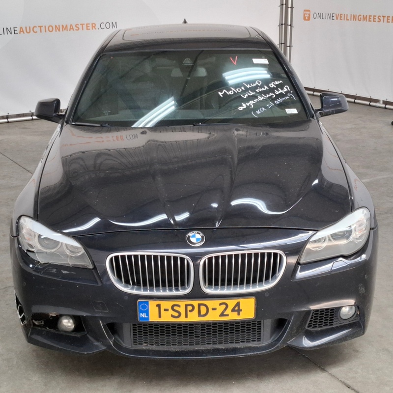 Personenauto, BMW, 520i Executive M Sport, 520i Executive M Sport, 2013 – foto 2 – kavel bij Domeinen Roerende Zaken, Soesterberg