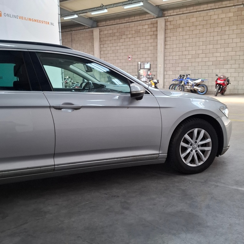 Personenauto, Volkswagen, Passat Variant, 2017 – foto 4 – kavel bij Domeinen Roerende Zaken, Soesterberg